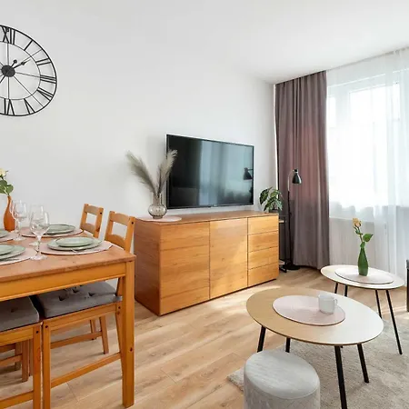 Nadmorski Blisko Ergo Areny By Renters Apartman