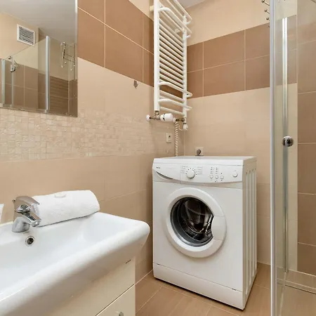 Nadmorski Blisko Ergo Areny By Renters Apartman *